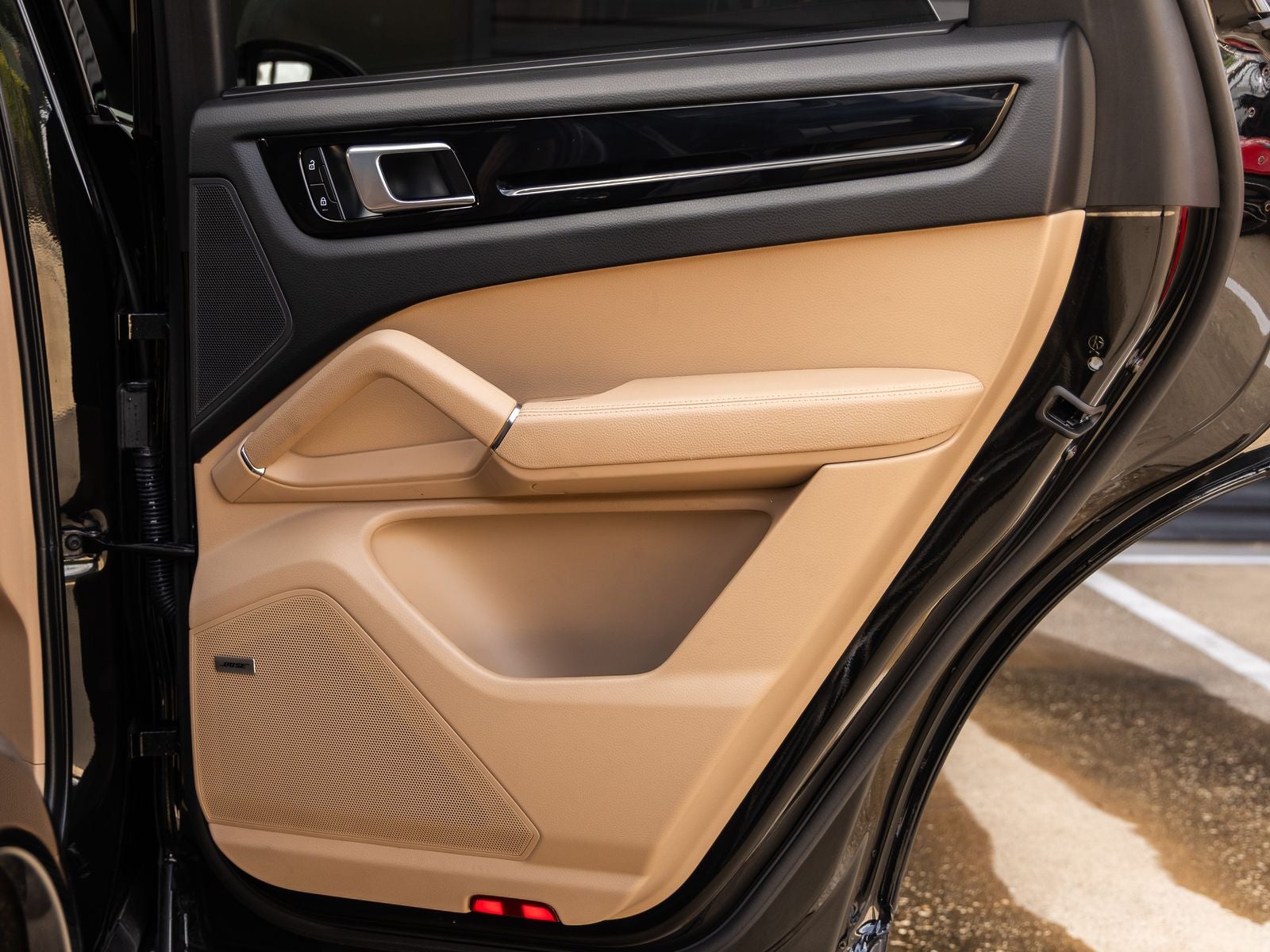 2023 Porsche Cayenne Cayenne Platinum Edition (MY23)
