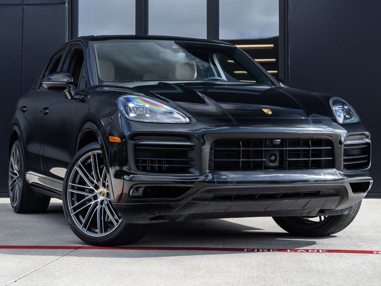 2023 Porsche Cayenne Cayenne Platinum Edition (MY23)