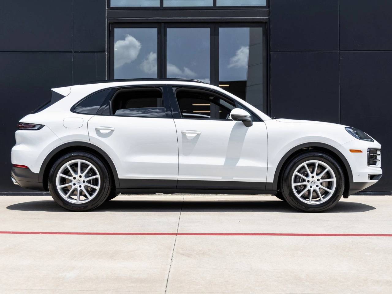 2025 Porsche Cayenne Base