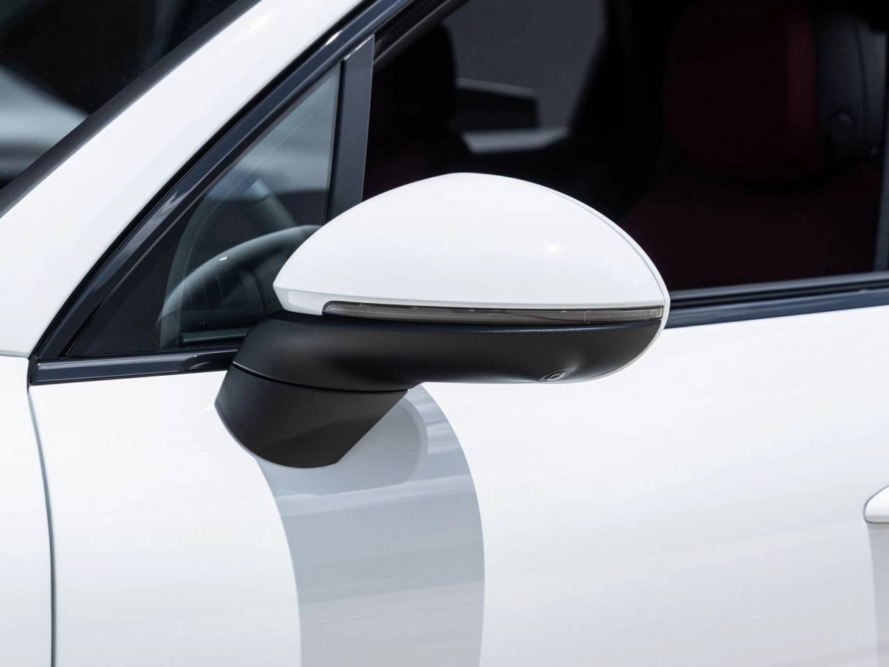 2025 Porsche Cayenne Base