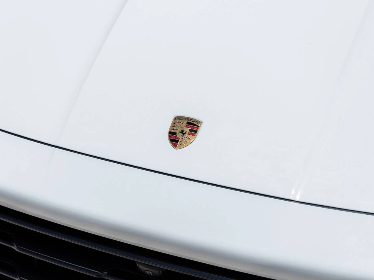2025 Porsche Cayenne Base