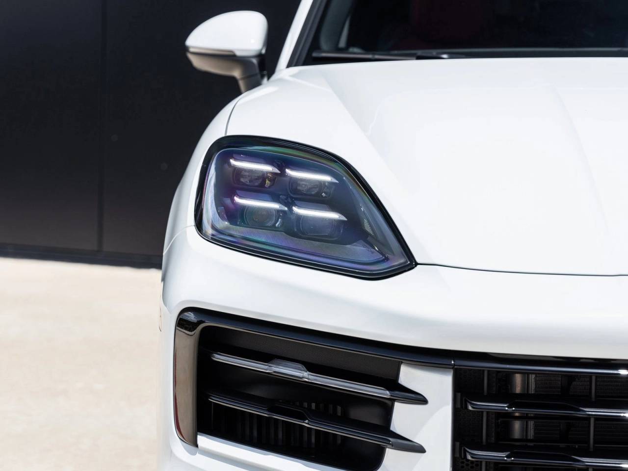 2025 Porsche Cayenne Base