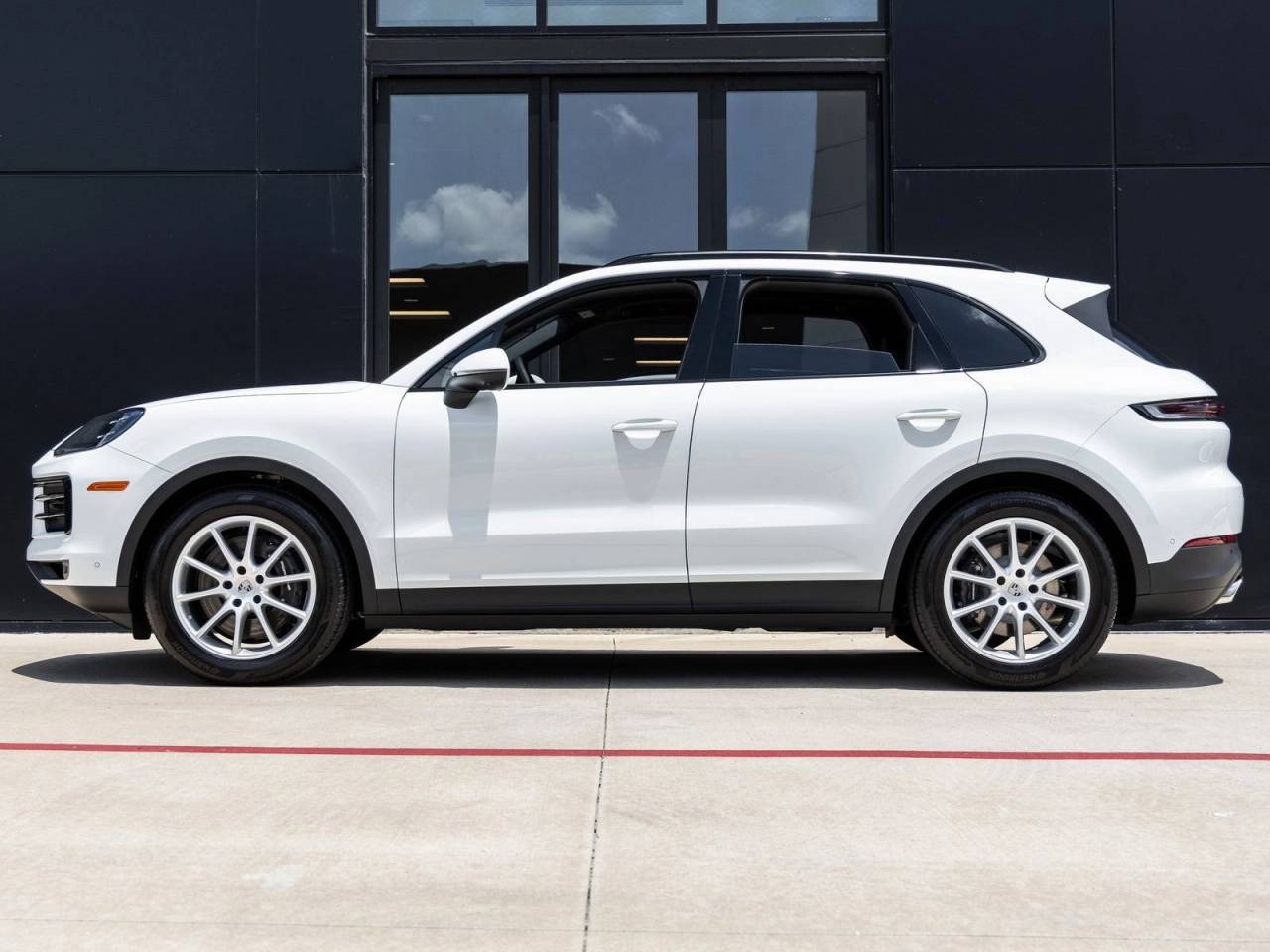 2025 Porsche Cayenne Base