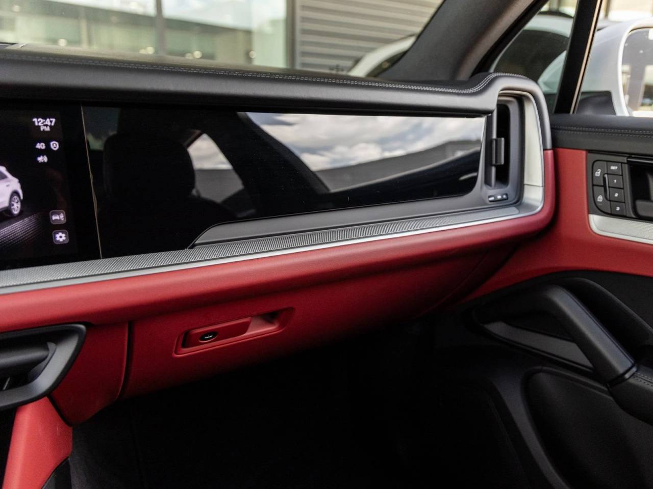 2025 Porsche Cayenne Base
