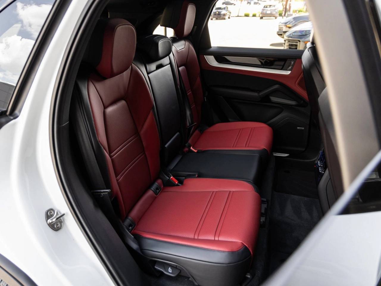 2025 Porsche Cayenne Base