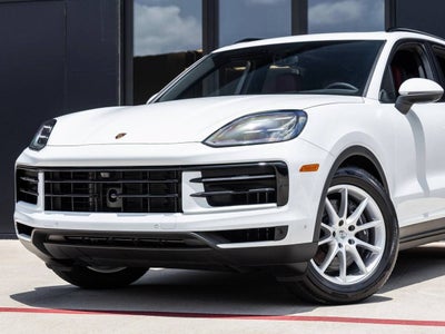 2025 Porsche Cayenne Base
