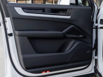 2026 Porsche Cayenne AWD