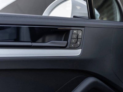 2026 Porsche Cayenne AWD