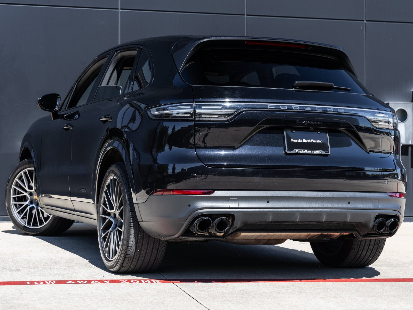 2022 Porsche Cayenne Cayenne