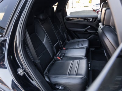 2022 Porsche Cayenne Cayenne