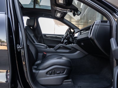 2022 Porsche Cayenne Cayenne