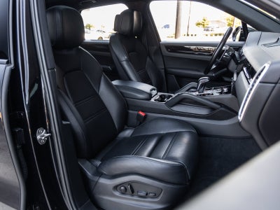 2022 Porsche Cayenne Cayenne