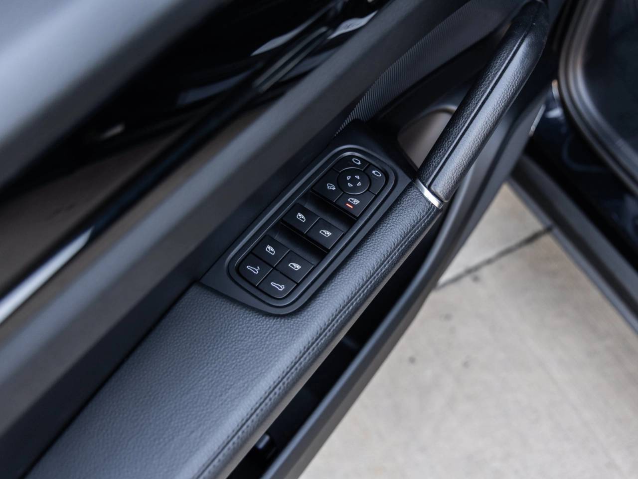 2022 Porsche Cayenne Cayenne