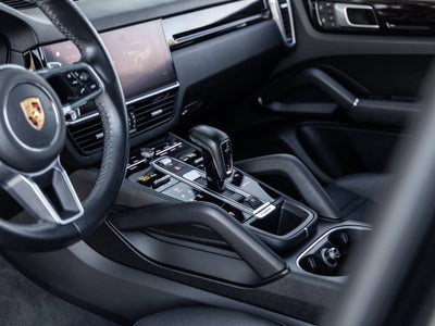 2022 Porsche Cayenne Cayenne