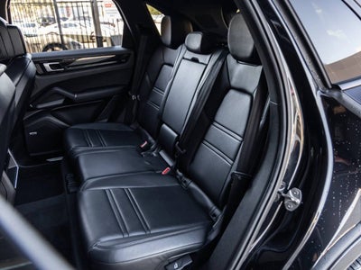2022 Porsche Cayenne Cayenne