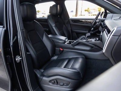 2022 Porsche Cayenne Cayenne