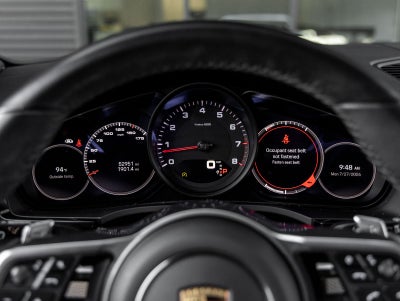 2023 Porsche Cayenne Cayenne Platinum Edition (MY23)