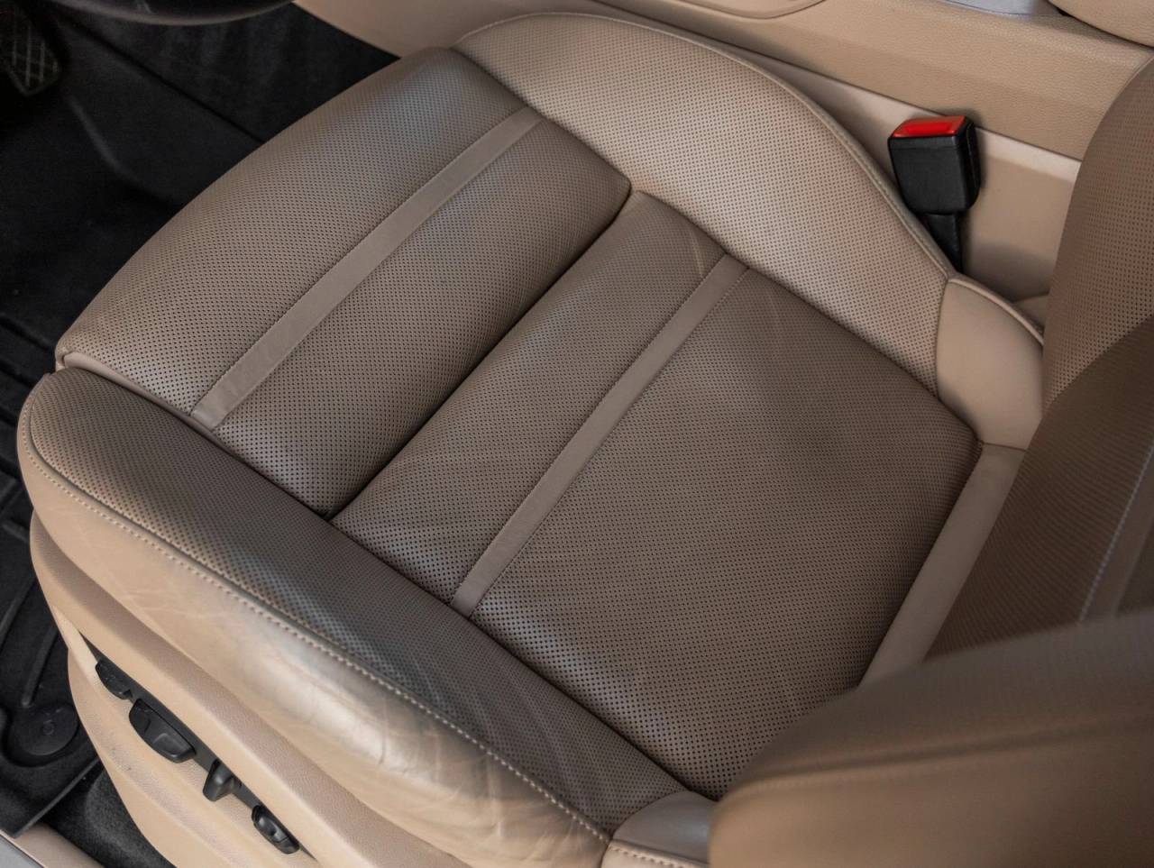 2023 Porsche Cayenne Cayenne Platinum Edition (MY23)