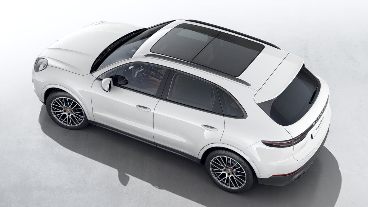 2023 Porsche Cayenne Cayenne Platinum Edition (MY23)