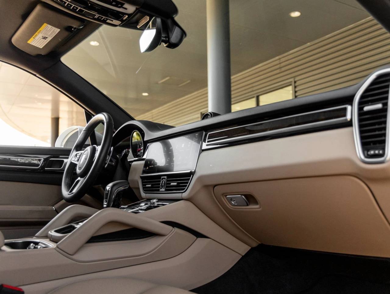 2023 Porsche Cayenne Cayenne Platinum Edition (MY23)