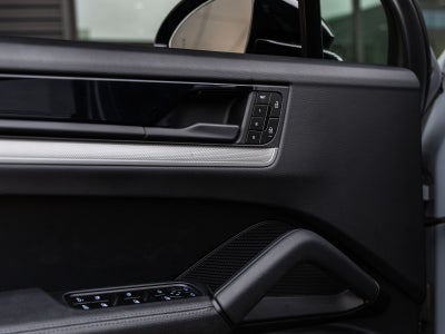 2024 Porsche Cayenne AWD