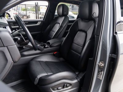 2024 Porsche Cayenne AWD
