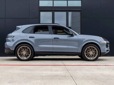 2024 Porsche Cayenne AWD