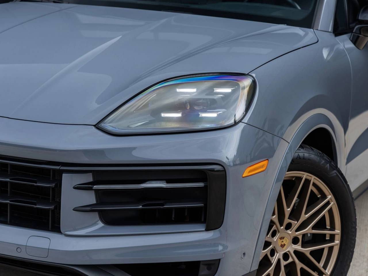 2024 Porsche Cayenne AWD