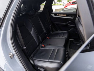 2024 Porsche Cayenne AWD