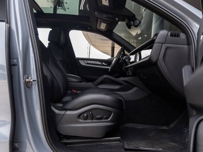 2024 Porsche Cayenne AWD