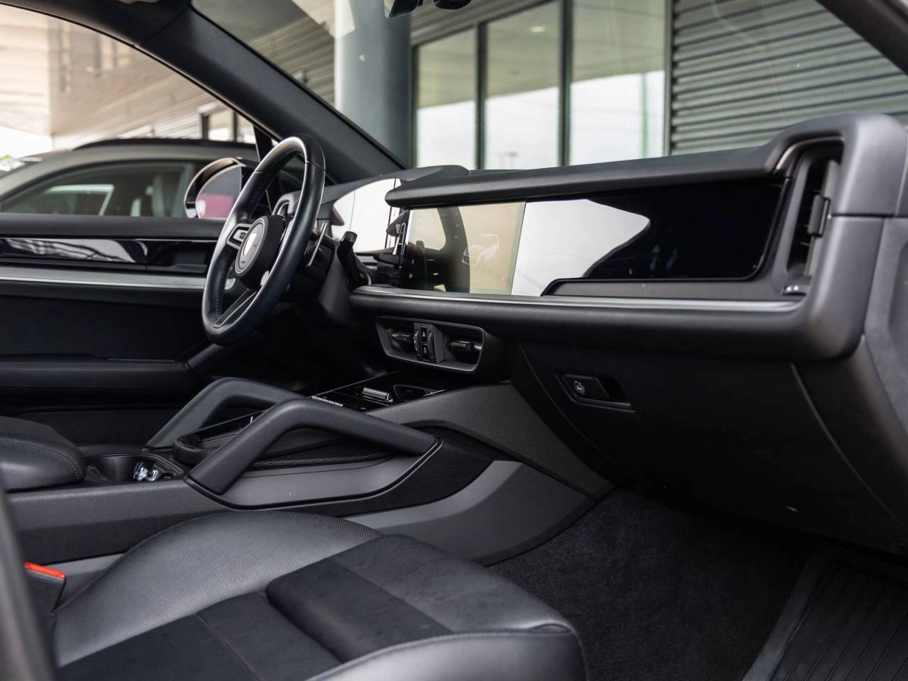 2024 Porsche Cayenne AWD
