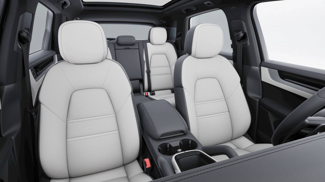 2025 Porsche Cayenne AWD