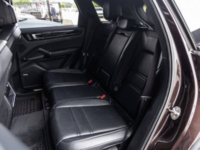 2022 Porsche Cayenne AWD