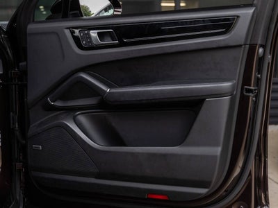 2022 Porsche Cayenne AWD