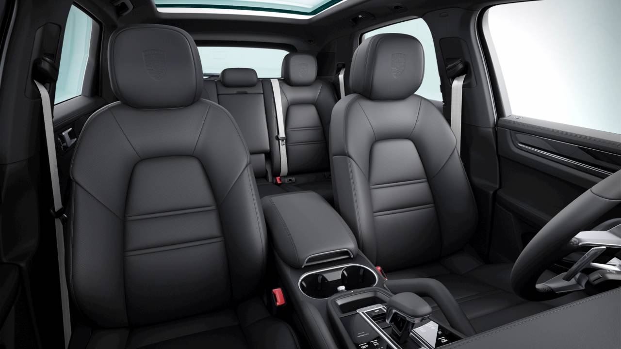 2023 Porsche Cayenne Platinum Edition