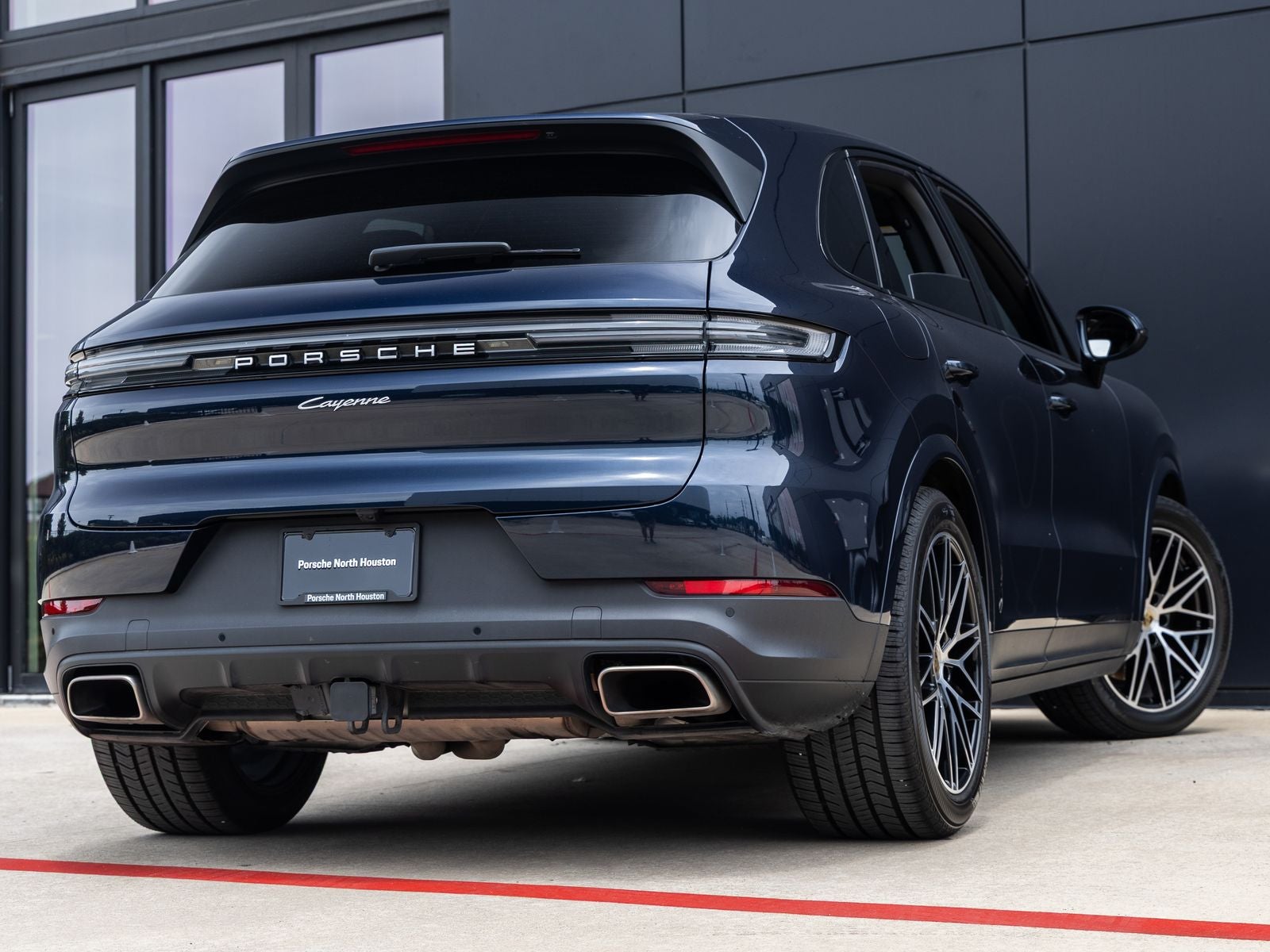 2024 Porsche Cayenne AWD