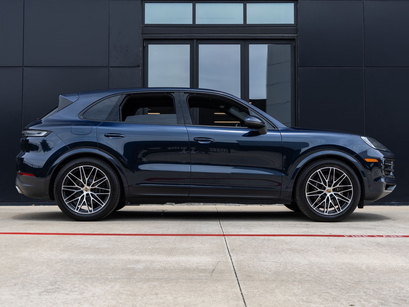 2024 Porsche Cayenne AWD