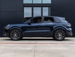 2024 Porsche Cayenne AWD