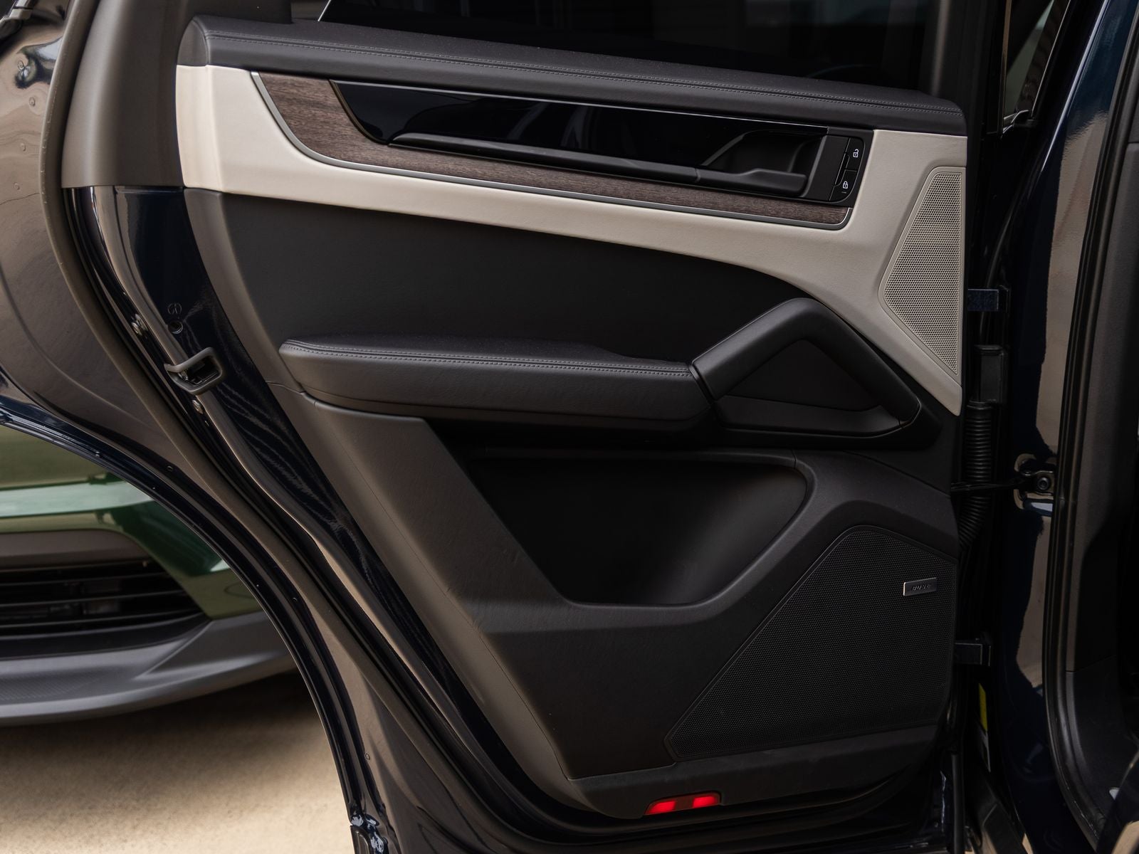 2024 Porsche Cayenne AWD