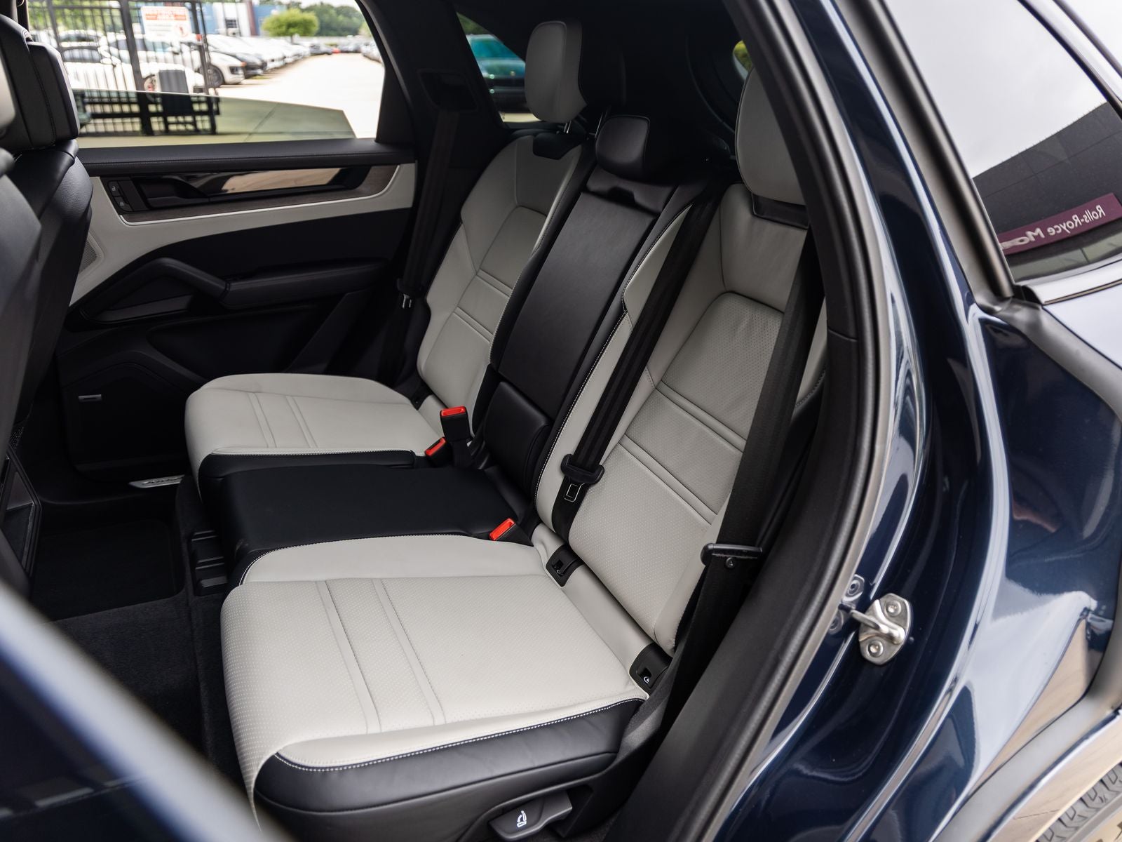 2024 Porsche Cayenne AWD