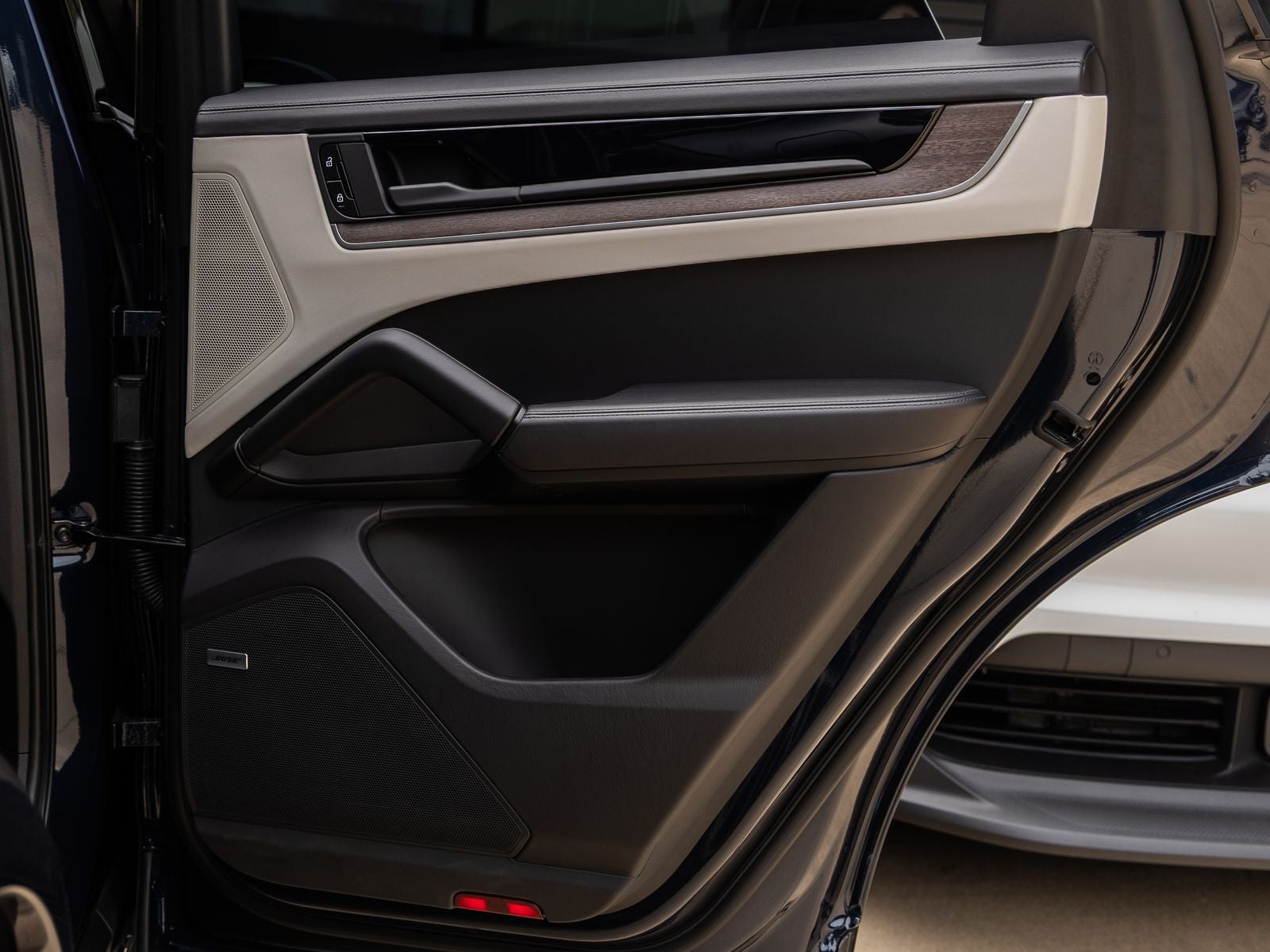 2024 Porsche Cayenne AWD