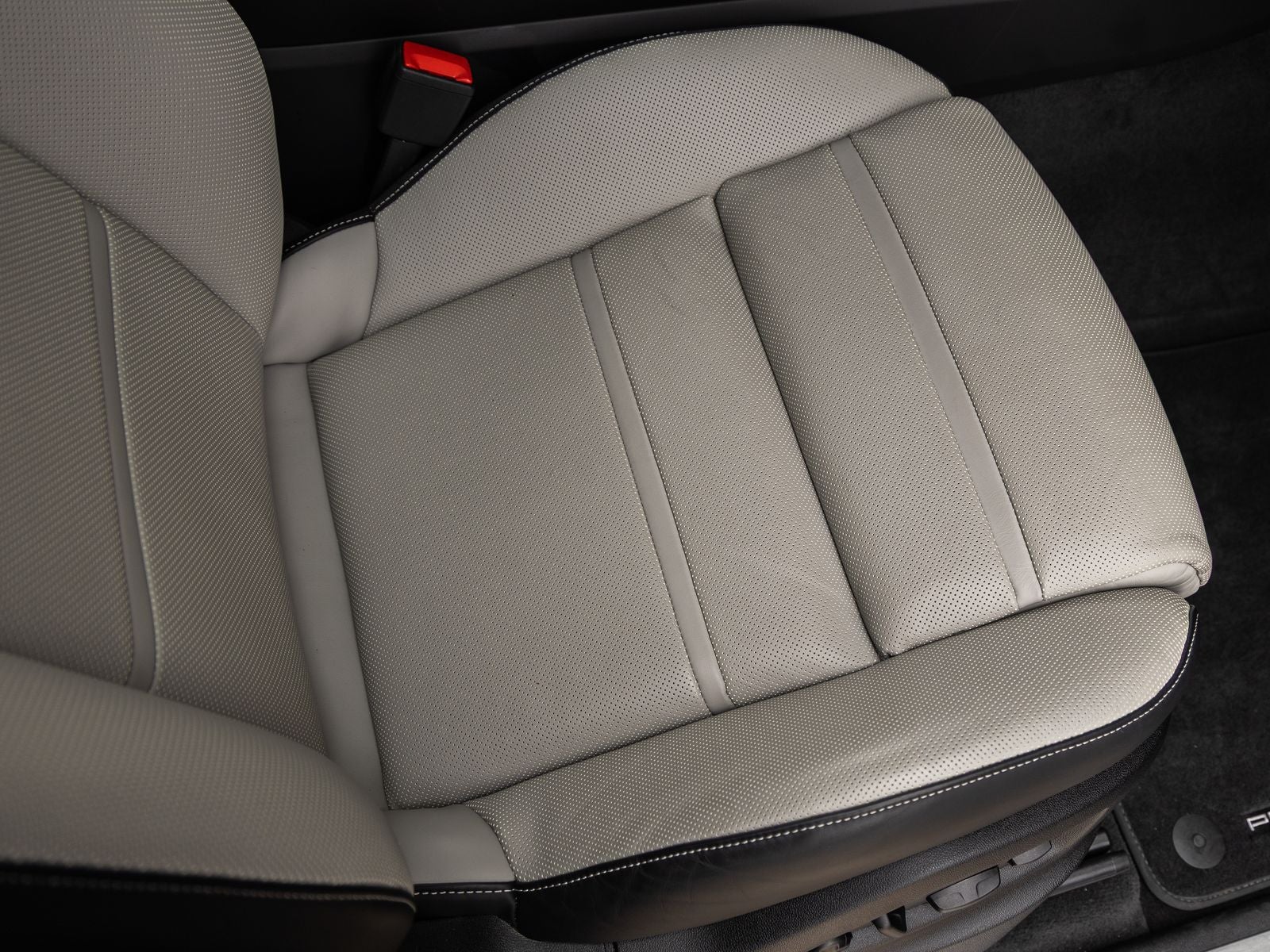 2024 Porsche Cayenne AWD