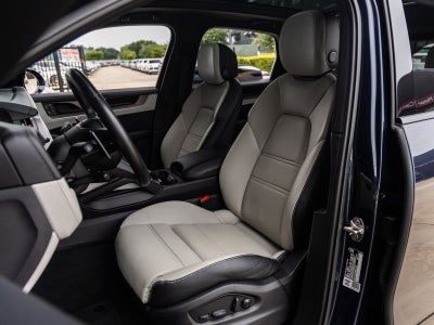 2024 Porsche Cayenne AWD