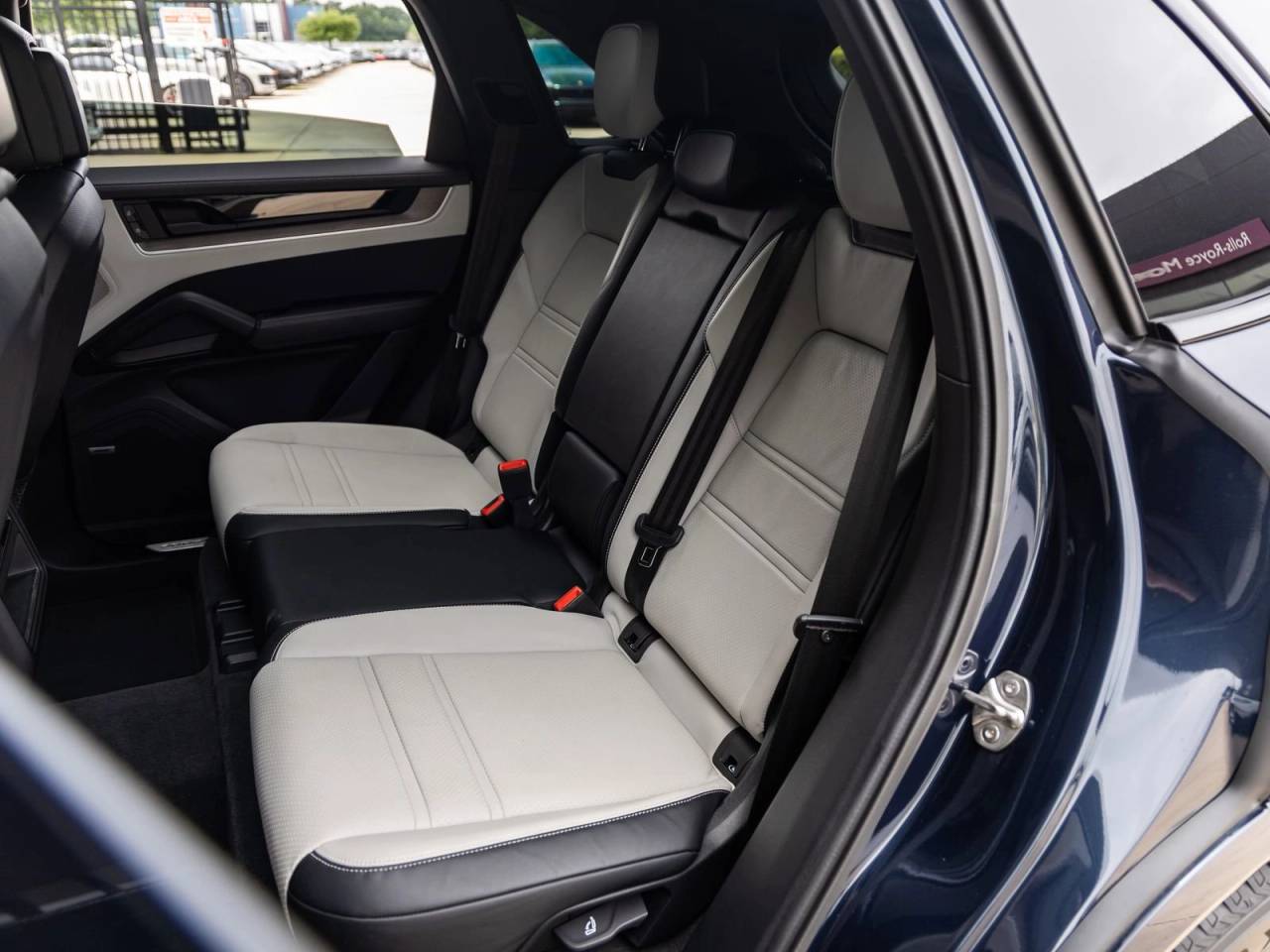 2024 Porsche Cayenne AWD