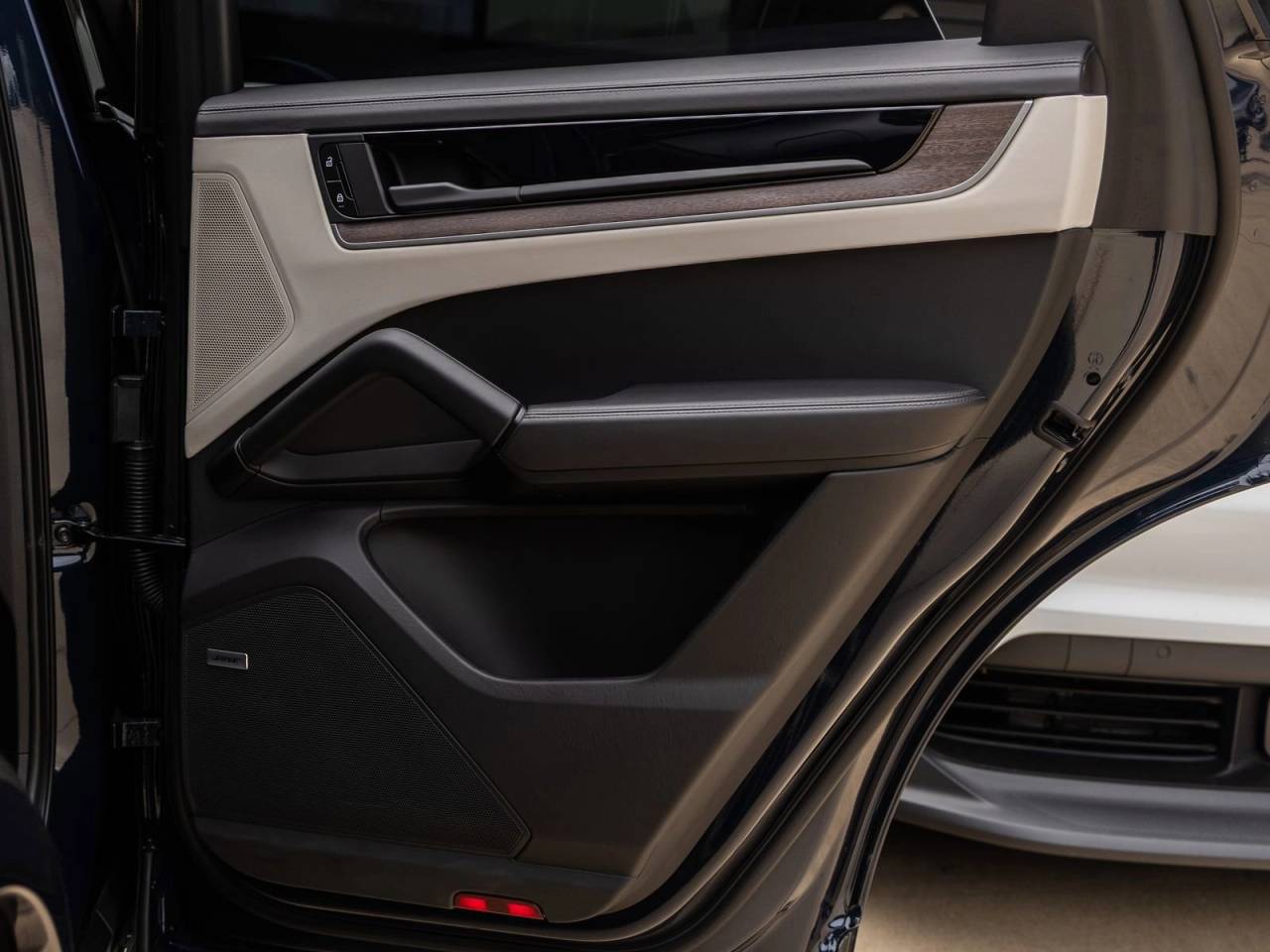 2024 Porsche Cayenne AWD