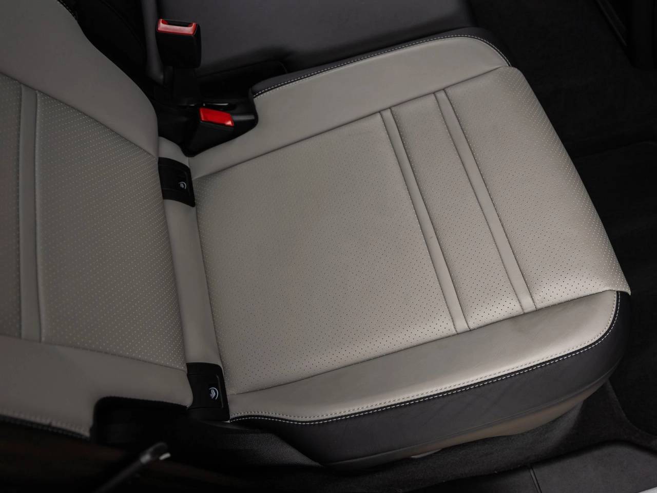 2024 Porsche Cayenne AWD