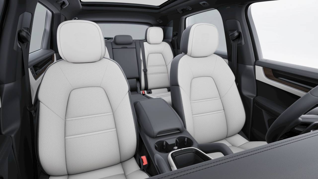 2024 Porsche Cayenne AWD