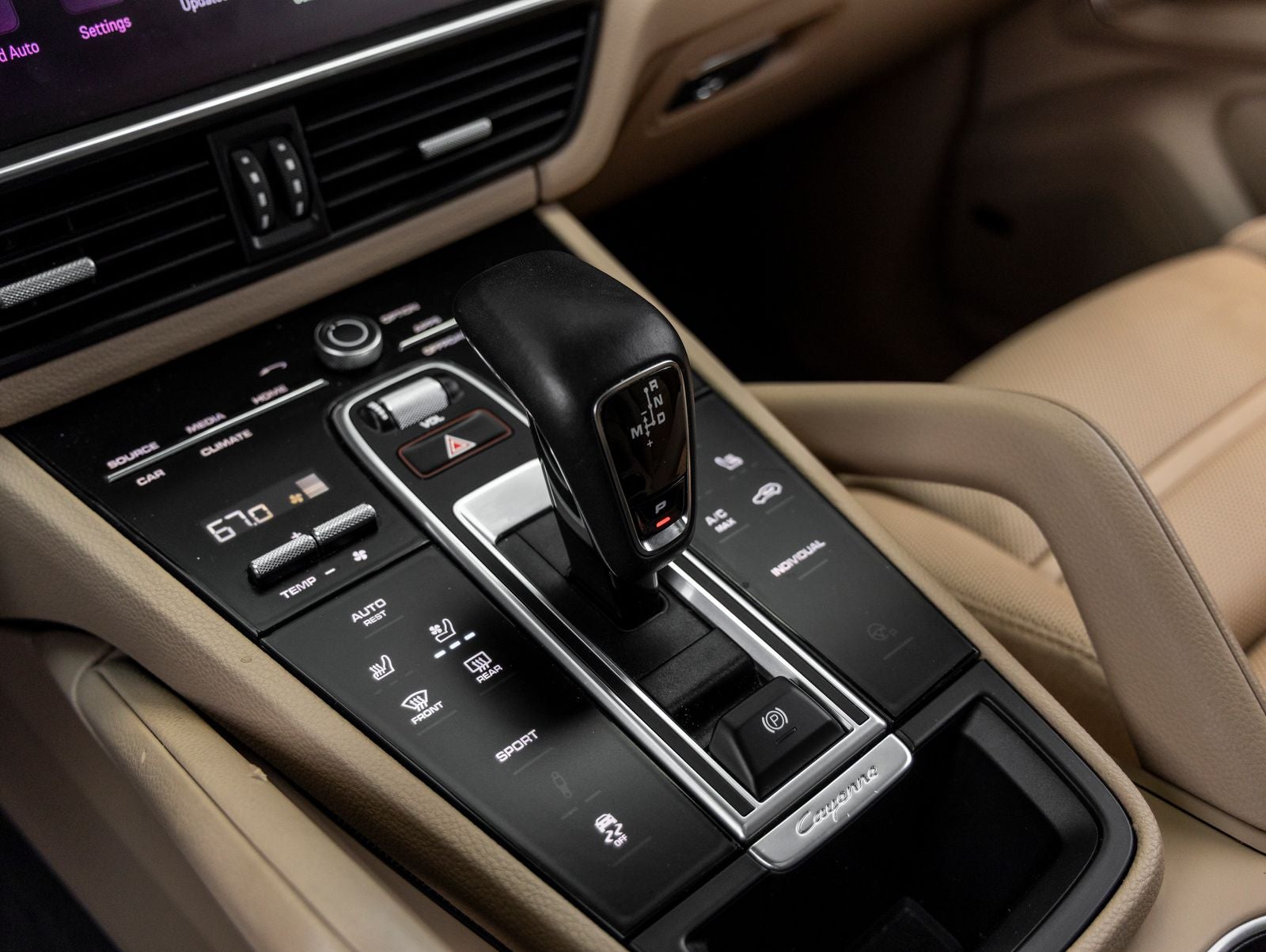 2023 Porsche Cayenne Base