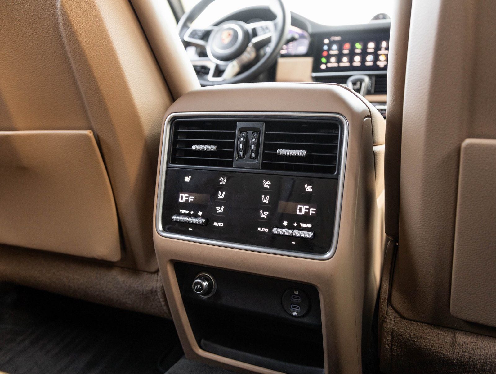 2023 Porsche Cayenne Platinum Edition