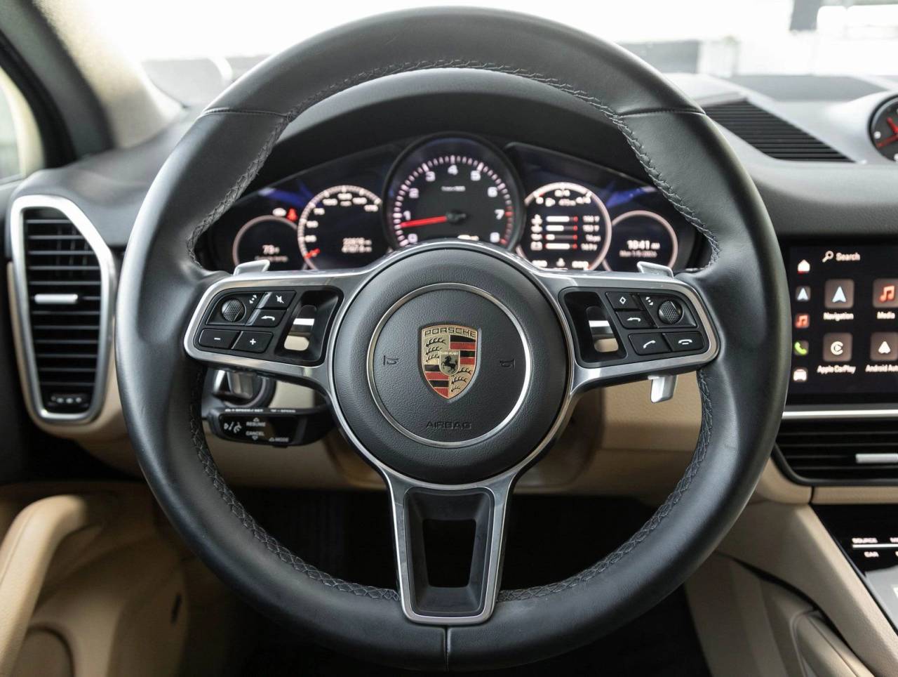 2023 Porsche Cayenne Platinum Edition